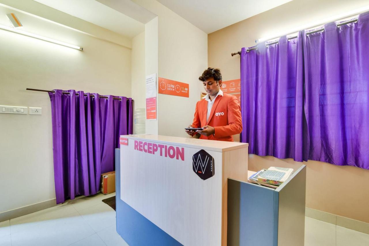 Oyo Flagship Lotus Lakeview Apartments Singanallur Exterior photo