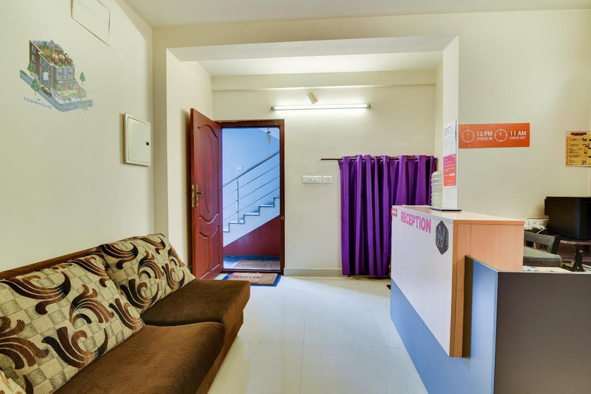 Oyo Flagship Lotus Lakeview Apartments Singanallur Exterior photo